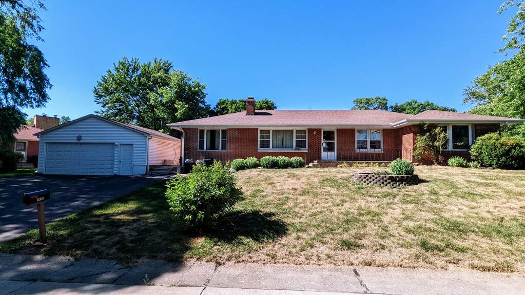 1416 Mayfair Road, Champaign, IL 61821 MLS 11454874 properties