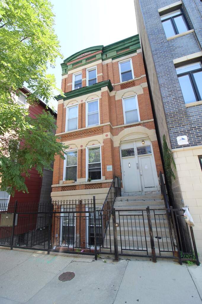 1709 S Racine Avenue 3R, Chicago, IL 60608 MLS 11454945 properties Chicagoland