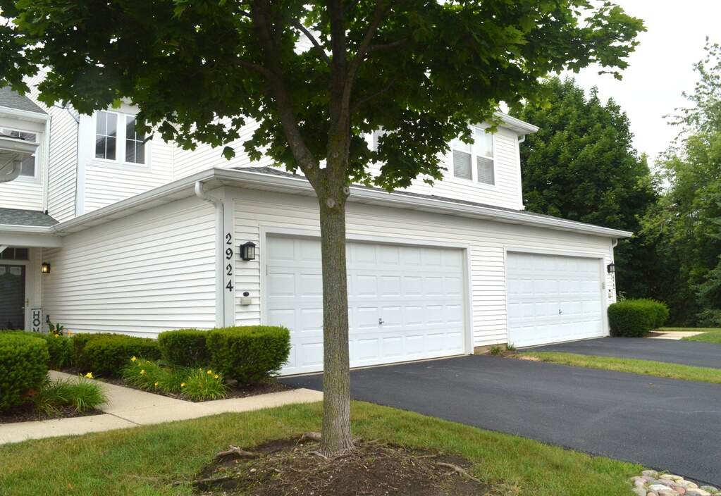 2924 Falling Waters Lane, Lindenhurst, IL 60046 MLS 11455837