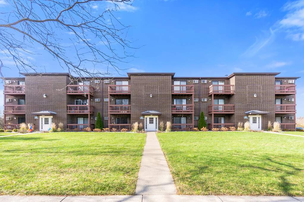 1004 Spruce Street 3A, Glendale Heights, IL 60139 MLS 11457432