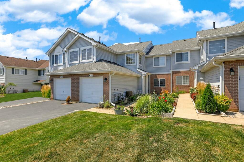 8171 Ripple Ridge, Darien, IL 60561 MLS 11467243 properties