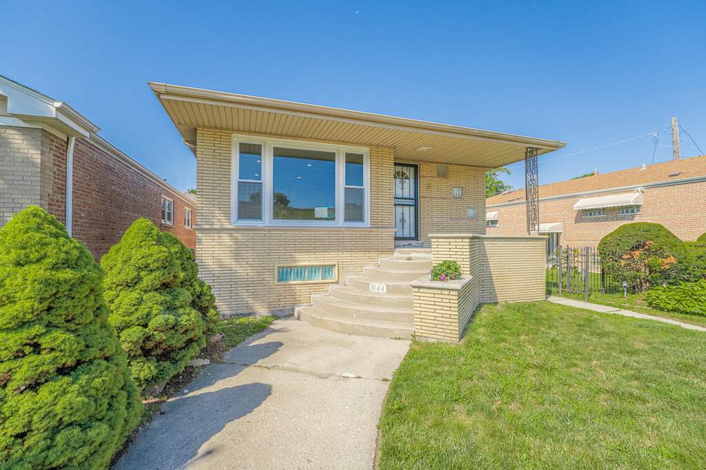 8144 S Anthony Avenue, Chicago, IL 60617 MLS 11471005 properties