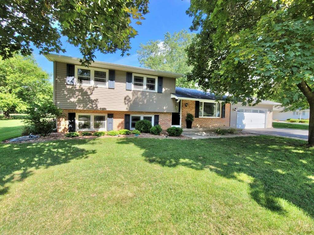 120 Dewey Road, Rockton, IL 61072 MLS 11475241 properties Chicagoland