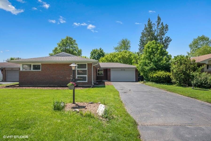 201 E Berkshire Lane, Mount Prospect, IL 60056 MLS 11475635