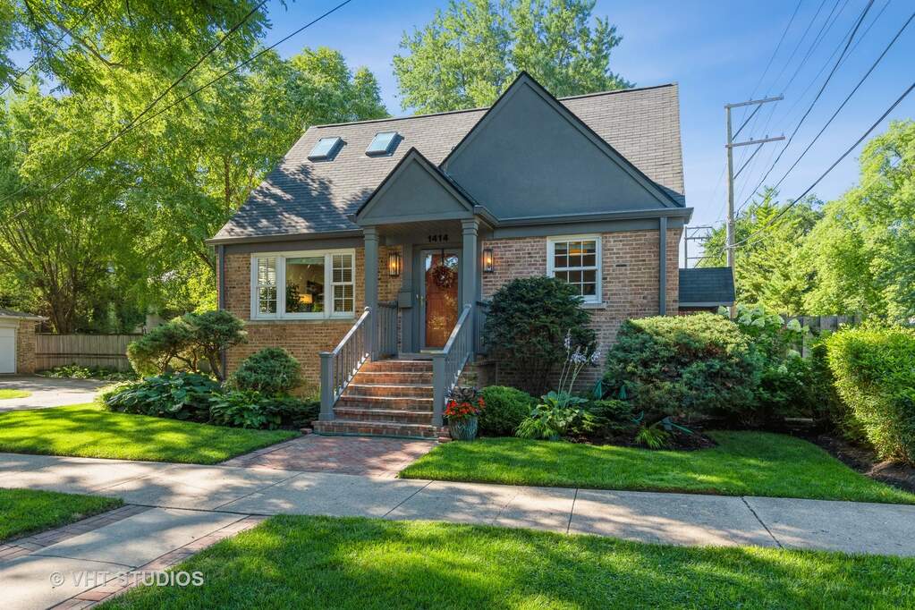 1414 Lyons Street, Evanston, IL 60201 MLS 11481319 properties