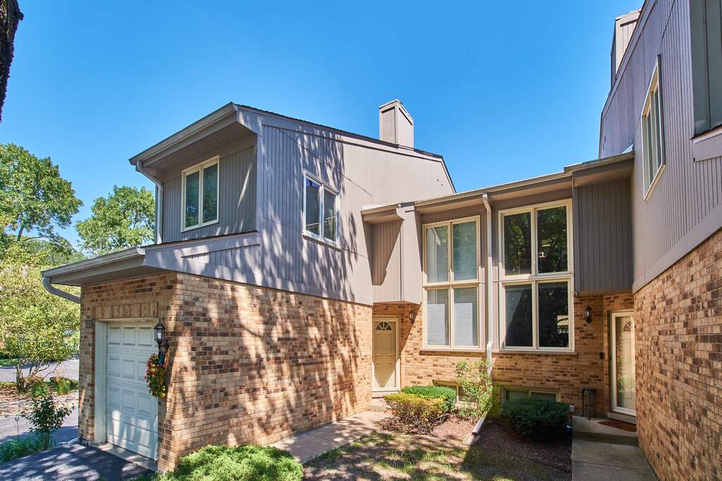 22W122 Butterfield Road, Glen Ellyn, IL 60137 MLS 11481442