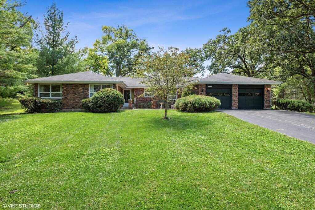 38W535 E Mary Lane, St. Charles, IL 60175 MLS 11487143 properties