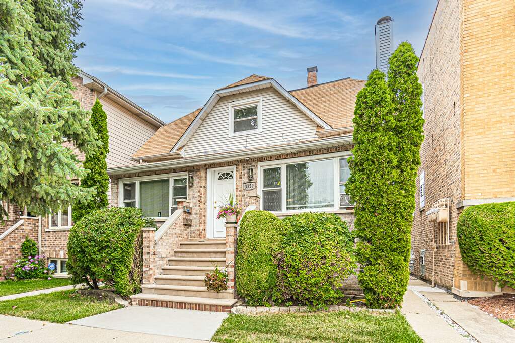 3329 N Nagle Avenue, Chicago, IL 60634 MLS 11492921 properties