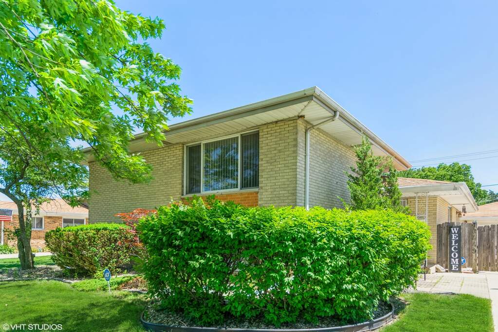 16449 Laura Lane, Oak Forest, IL 60452 MLS 11610030 properties