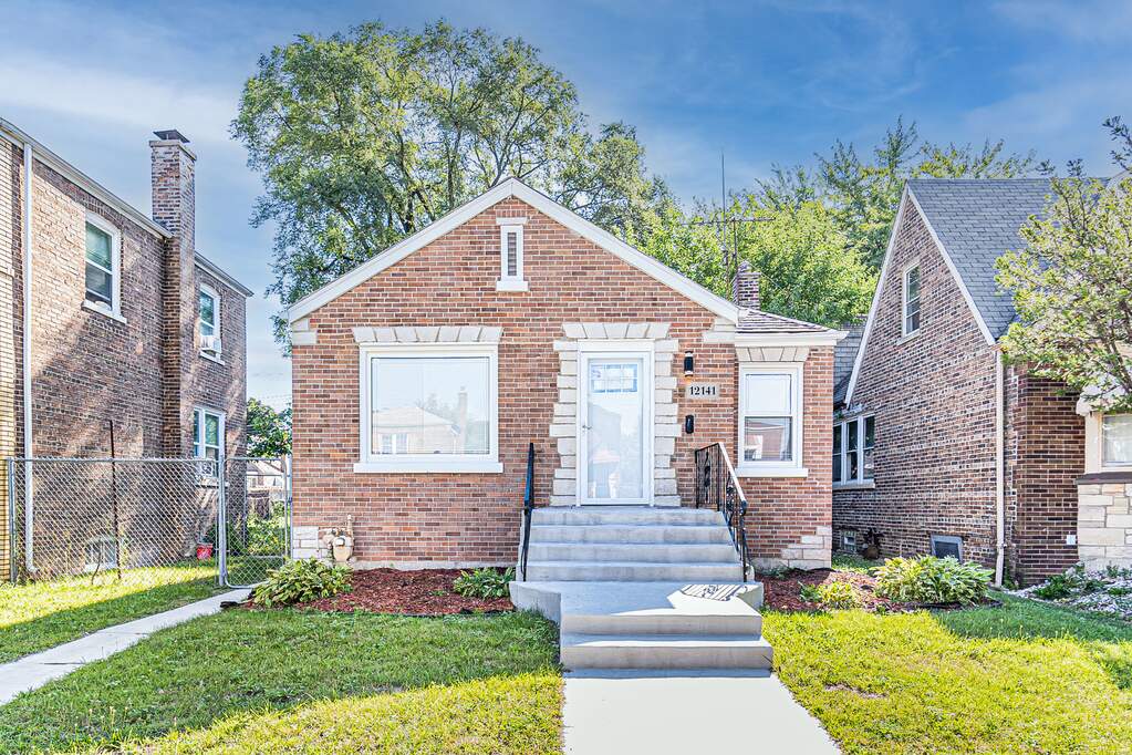 12141 S Perry Avenue, Chicago, IL 60628 MLS 11610377 properties