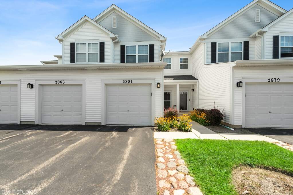 2881 Falling Waters Drive, Lindenhurst, IL 60046 MLS 11610701