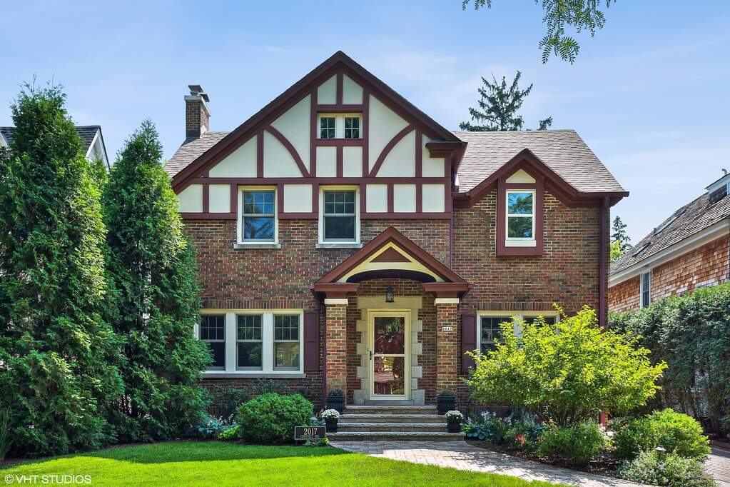 2017 Chestnut Avenue, Wilmette, IL 60091 MLS 11611695 properties