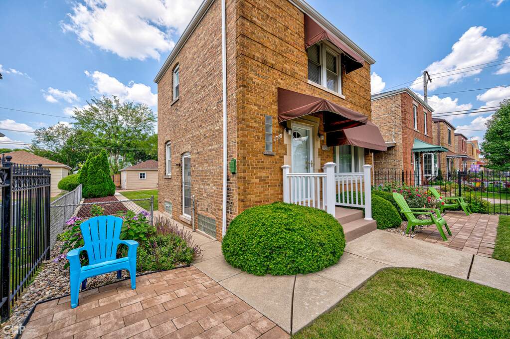 5418 S Millard Avenue, Chicago, IL 60632 MLS 11611888 properties