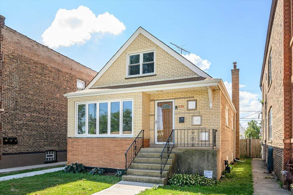 1621 W 37th Street Chicago IL 60609 MLS 11612187 properties 1621-w-37th-street-chicago-il-60609-mls-11612187-properties