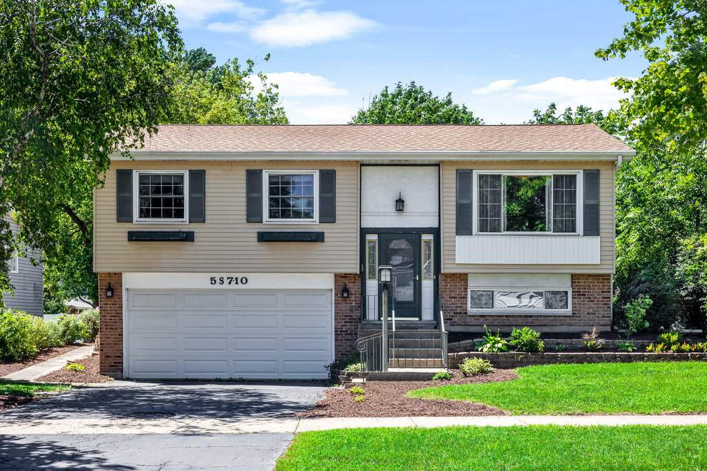 5S710 Steeple Run Drive, Naperville, IL 60540 MLS 11612861