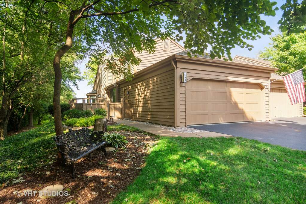 994 Longmeadow Court, Barrington, IL 60010 MLS 11614330