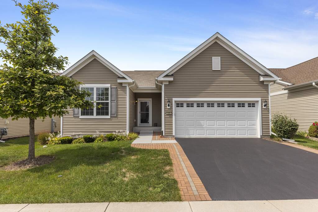 615 Pleasant Drive, Shorewood, IL 60404 MLS 11618004 properties