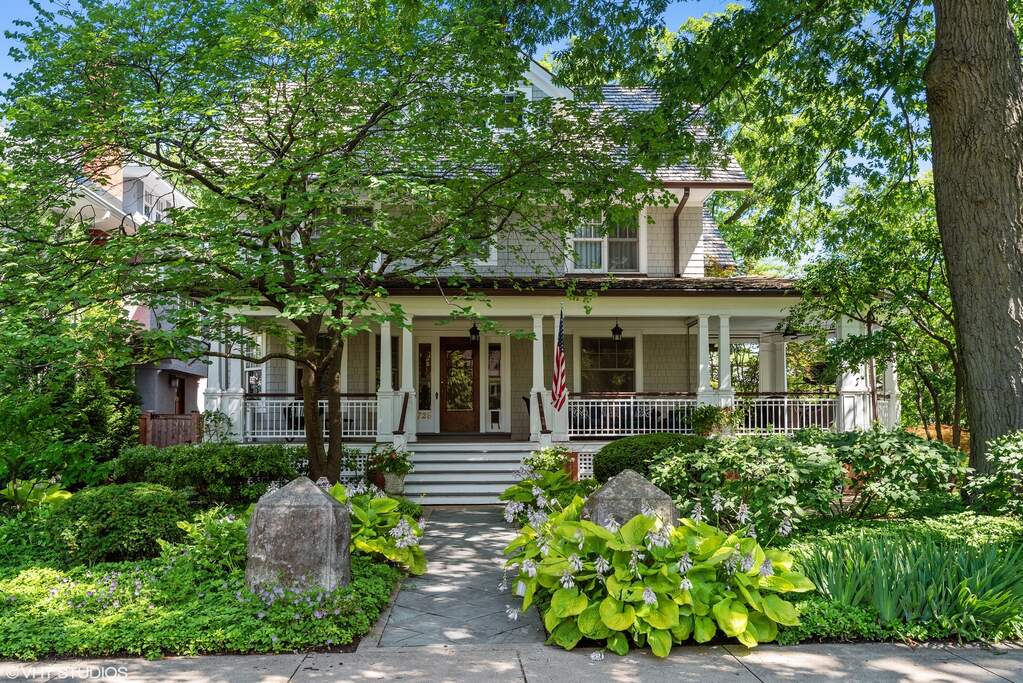 726 Elmwood Avenue, Wilmette, IL 60091 MLS 11621729 properties