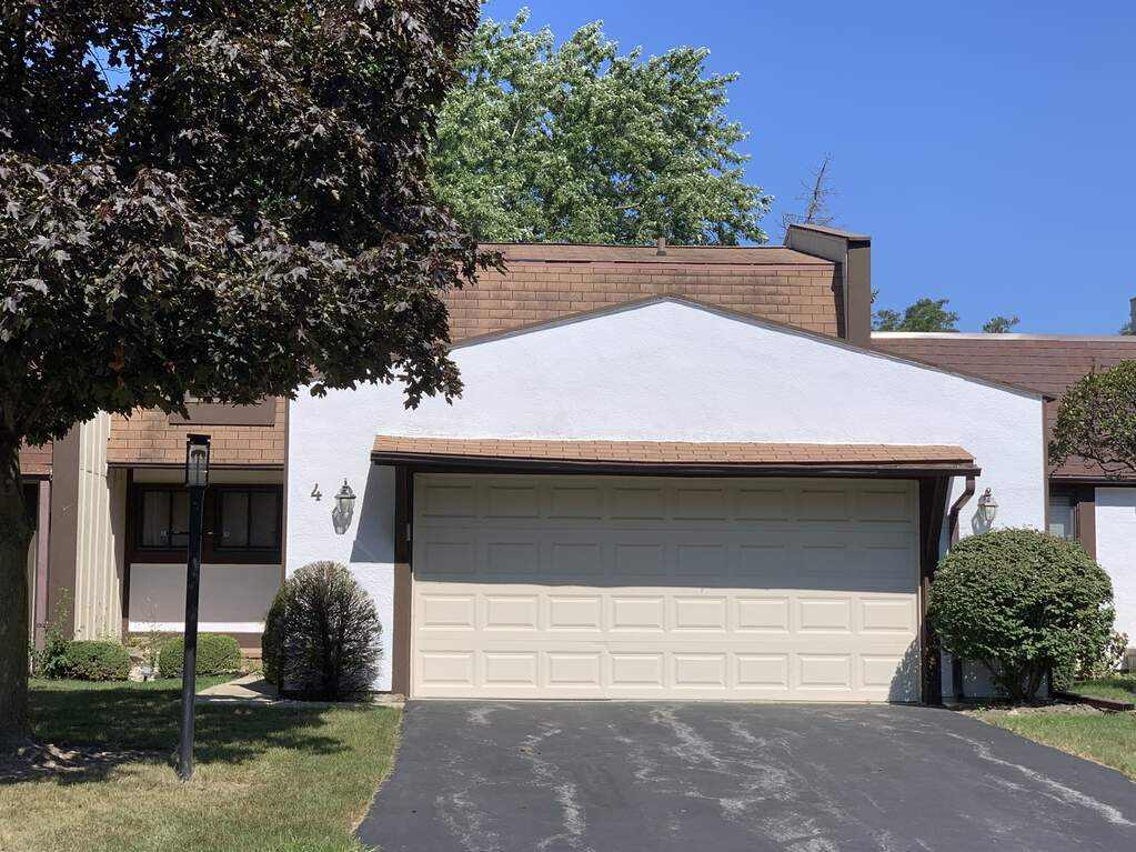 4 Hawthorne Square, Indian Head Park, IL 60525 MLS 11625690