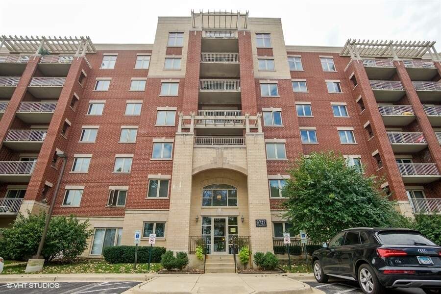 8727 W Bryn Mawr Avenue 605, Chicago, IL 60631 MLS 11635999