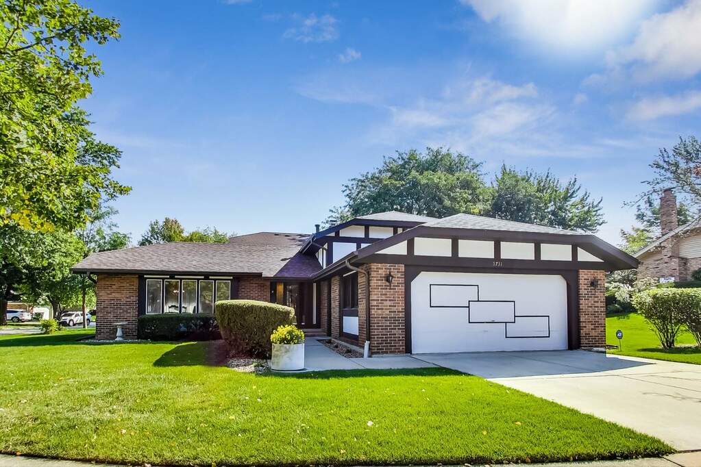 5731 Doe Circle, Westmont, IL 60559 MLS 11636299 properties