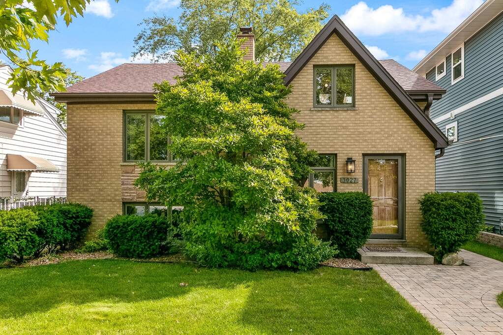 3027 Sunnyside Avenue, Brookfield, IL 60513 MLS 11637780