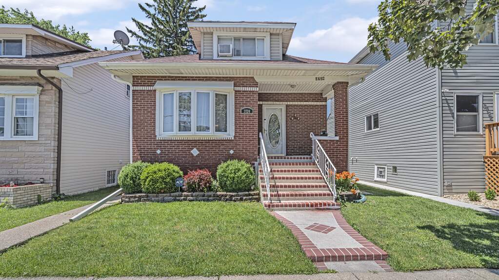 3724 N Oketo Avenue, Chicago, IL 60634 MLS 11637890 properties