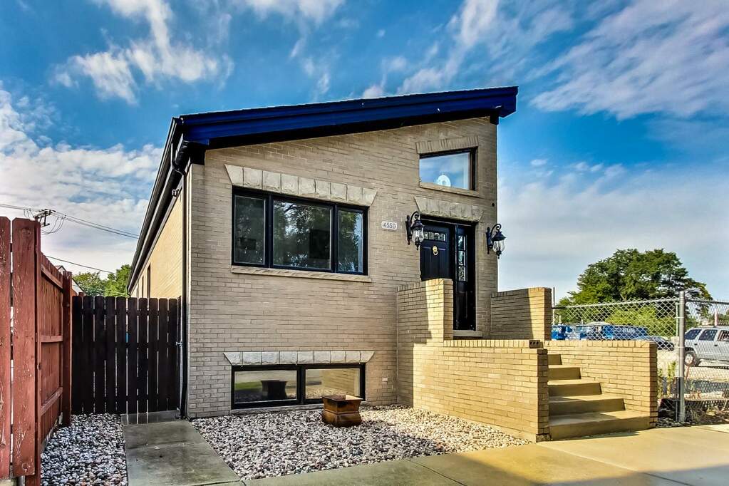 4550 S Mcdowell Avenue, Chicago, IL 60609 MLS 11638627 properties