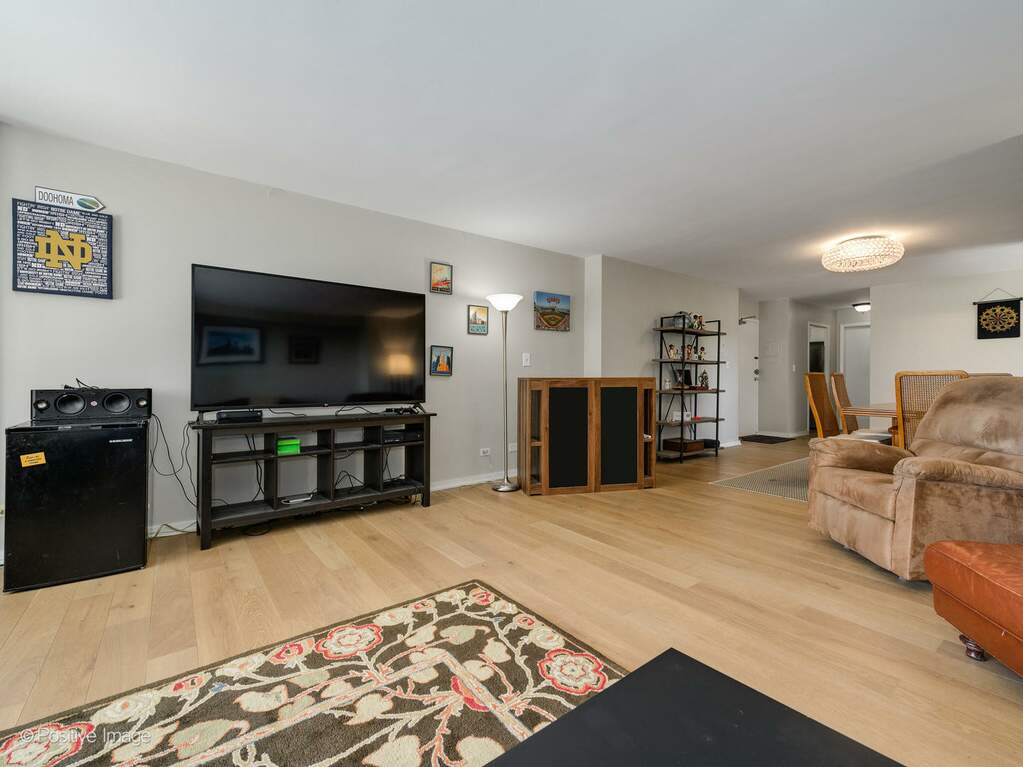 3100 N Lake Shore Drive 601, Chicago, IL 60657 MLS 11639835 properties