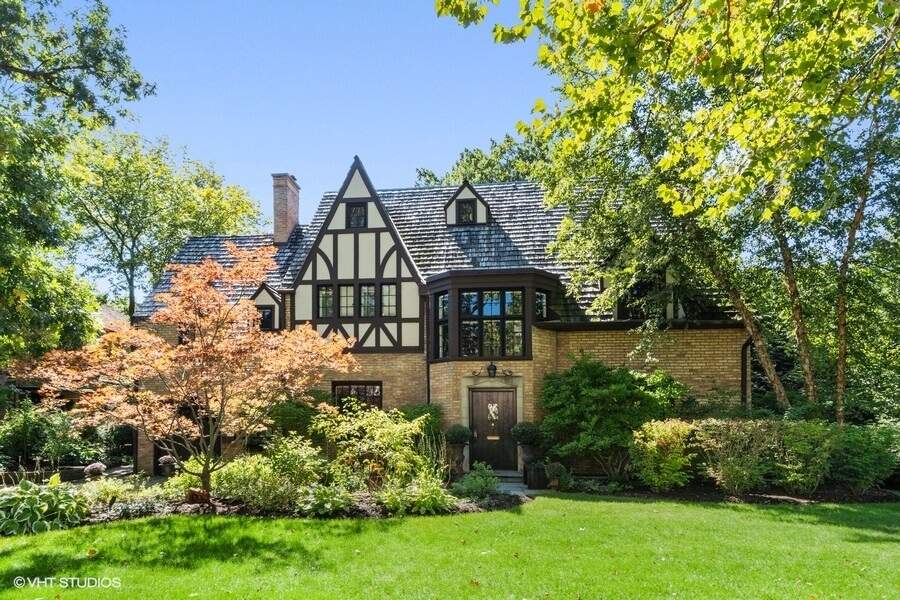 340 N Deere Park Drive W, Highland Park, IL 60035 MLS 11640569