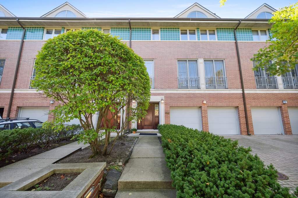 1206 Church Street, Evanston, IL 60201 MLS 11652070 properties