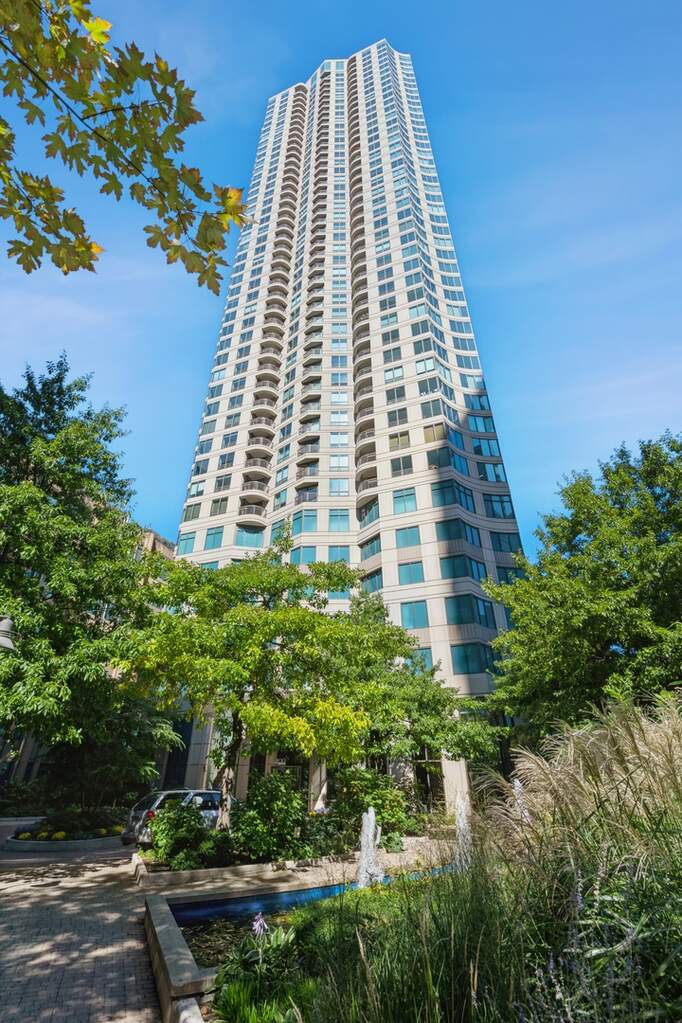 400 N Lasalle Street 1008, Chicago, IL 60654 MLS 11658002