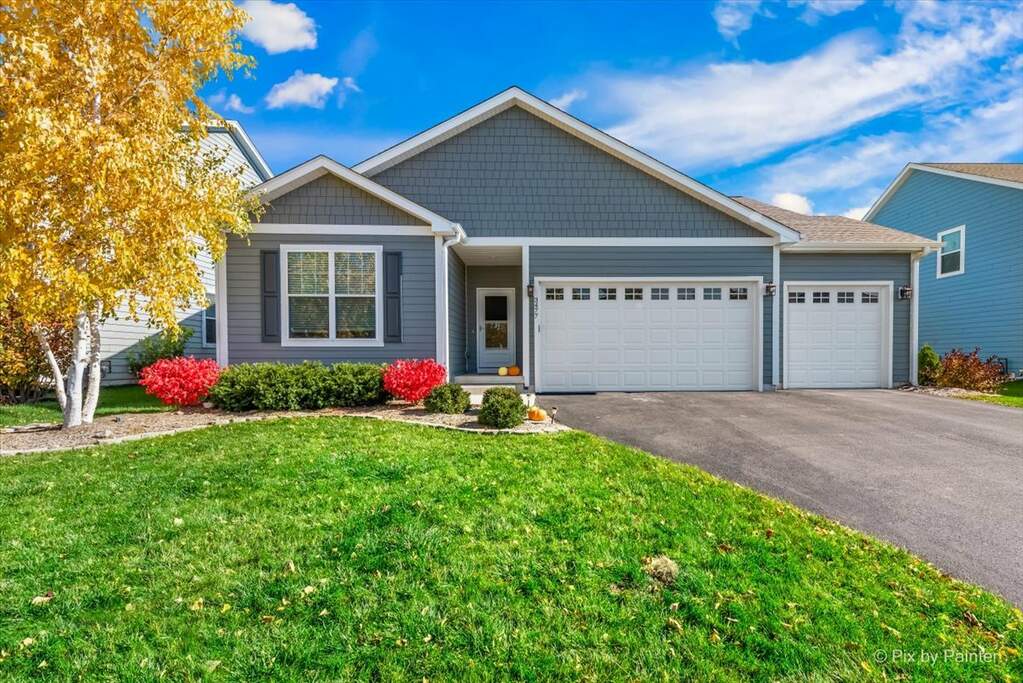 3477 Gallant Fox Drive, Elgin, IL 60124 MLS 11659144 properties