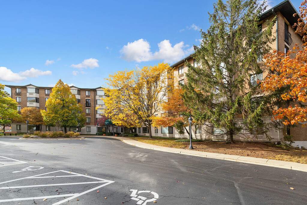 470 Fawell Boulevard 320, Glen Ellyn, IL 60137 MLS 11660447