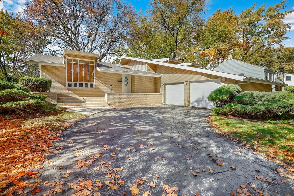 18350 Aberdeen Street, Homewood, IL 60430 MLS 11664443 properties