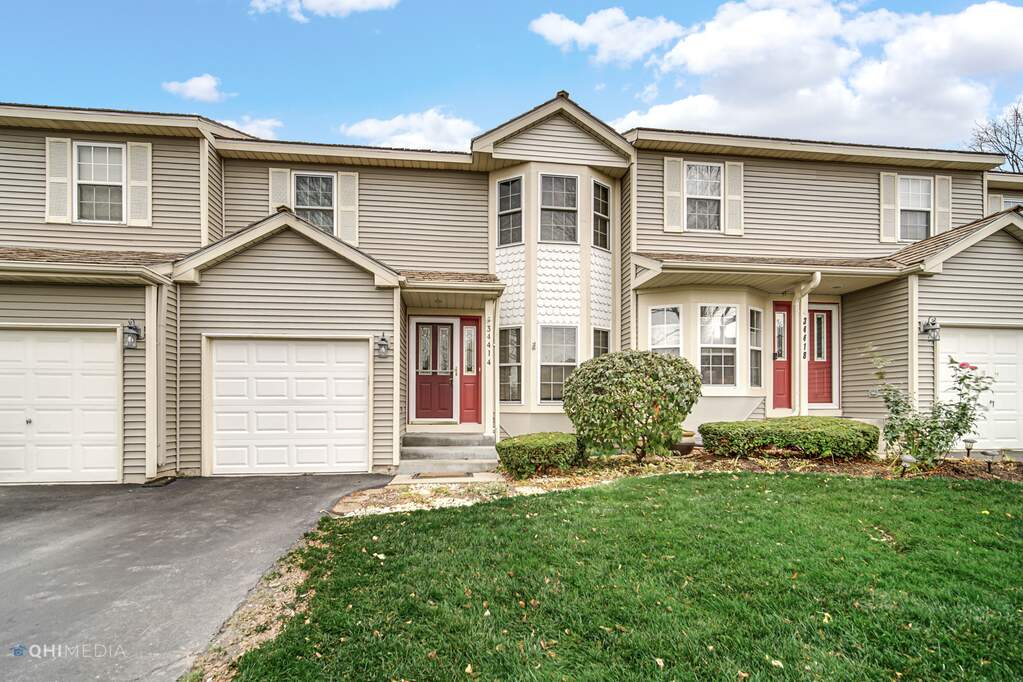34414 N Bridle Lane, Gurnee, IL 60031 MLS 11668123 properties