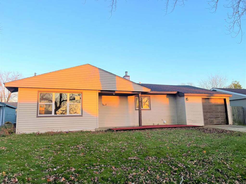 33 Cardinal Lane, Carpentersville, IL 60110 MLS 11672203