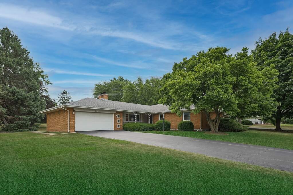 7S029 Quincy Court, Willowbrook, IL 60527 MLS 11675465 properties