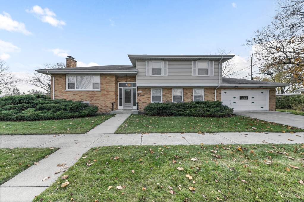8146 Central Avenue, Morton Grove, IL 60053 MLS 11676313