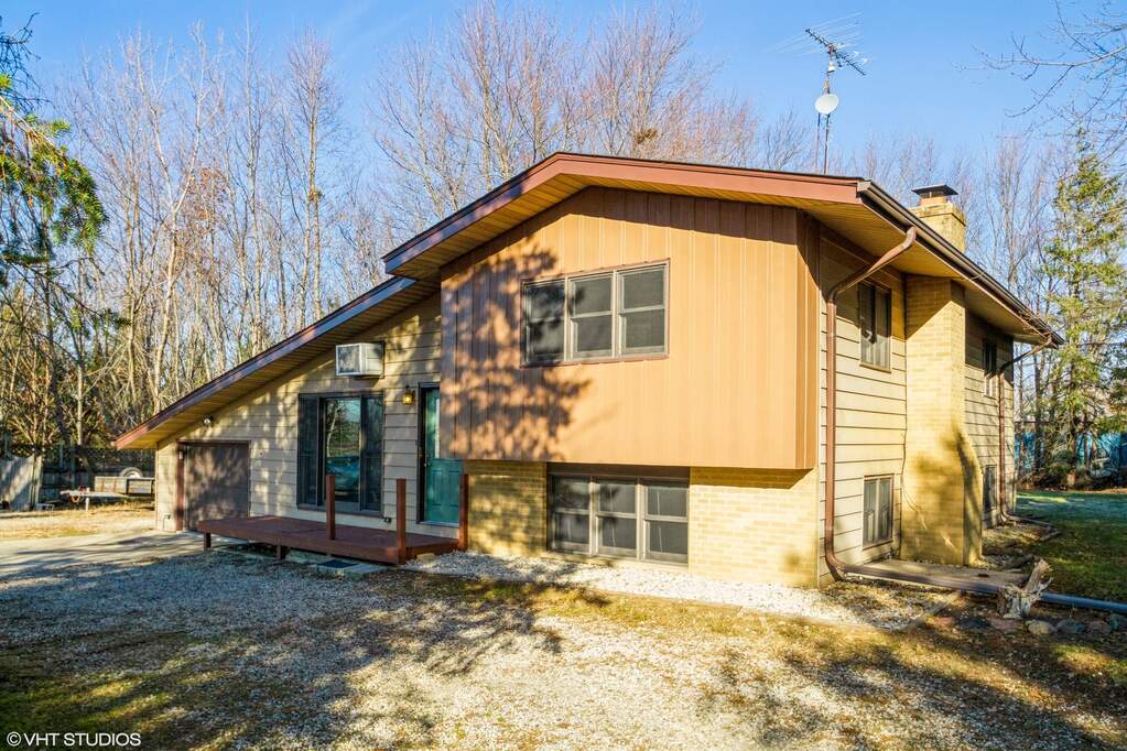 10602 Woodstock Road, Garden Prairie, IL 61038 MLS 11676616