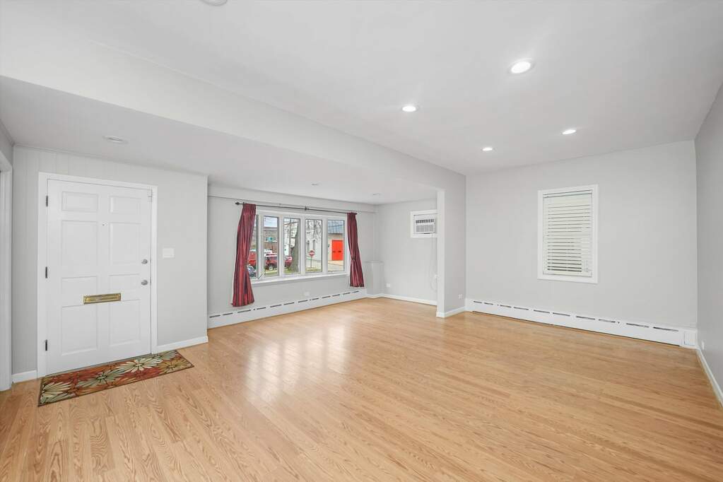 7634 Wilcox Street, Forest Park, IL 60130 MLS 11678024 properties