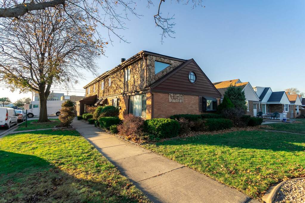 1600 N 24th Avenue, Melrose Park, IL 60160 MLS 11678173 properties
