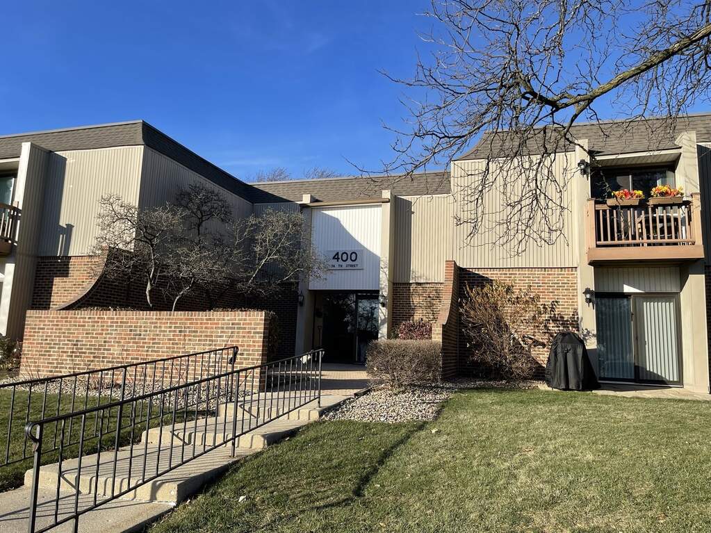 400 74th Street V205, Downers Grove, IL 60516 MLS 11678419