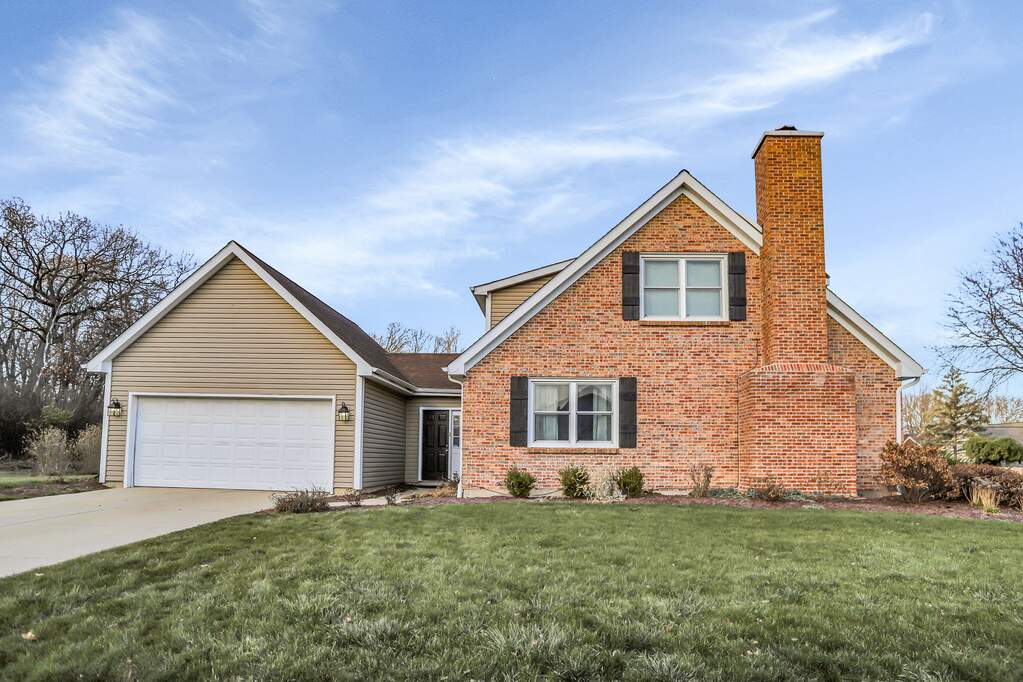 2071 Monday Drive, Elgin, IL 60123 MLS 11679301 properties