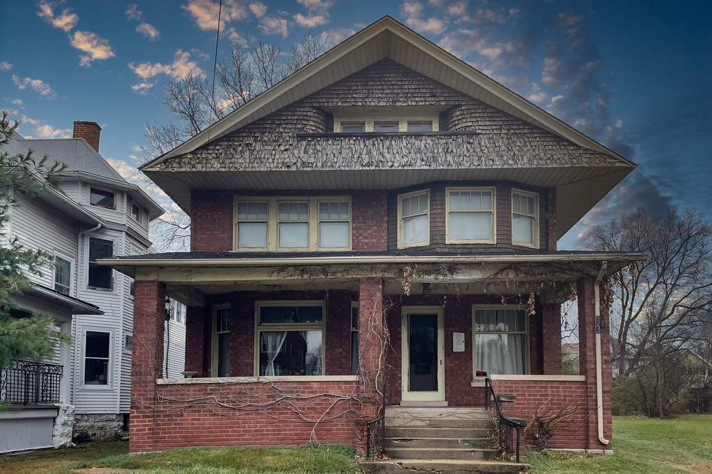 938 N Main Street, Rockford, IL 61103 MLS 11679737 properties