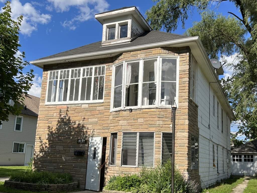 4137 Elm Avenue, Lyons, IL 60534 MLS 11680134 properties Chicagoland
