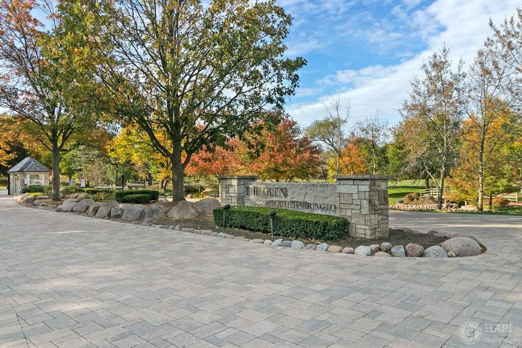 12 Kitson Drive, South Barrington, IL 60010 MLS 11681249