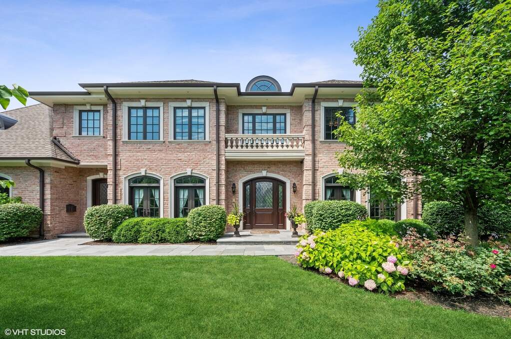 1502 Meadow Lane, Glenview, IL 60025 MLS 11681949 properties Chicagoland