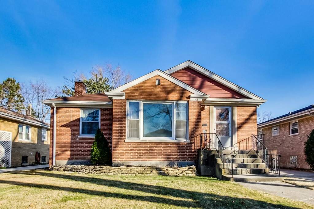 1913 Downing Avenue, Westchester, IL 60154 MLS 11681981