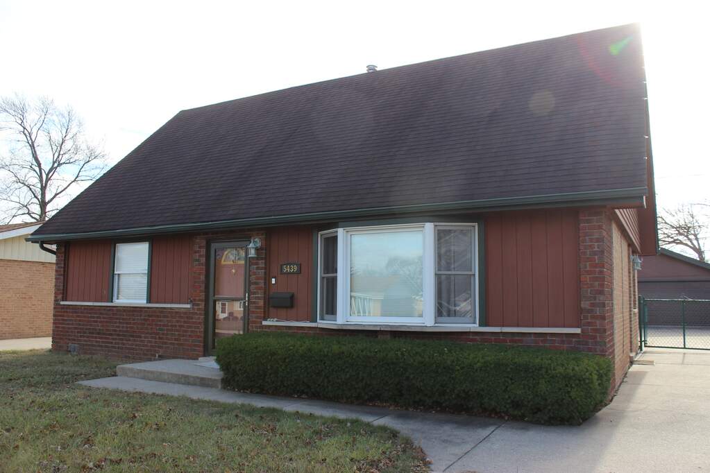 5439 Fairway Drive, Crestwood, IL 60418 MLS 11686310 properties